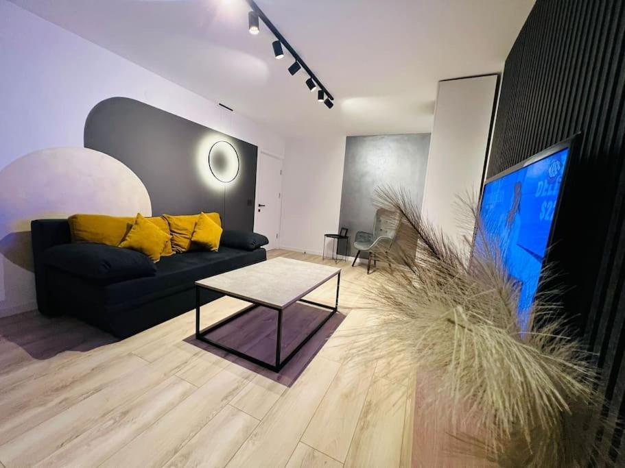 Impact Apartments Pitesti Exterior photo